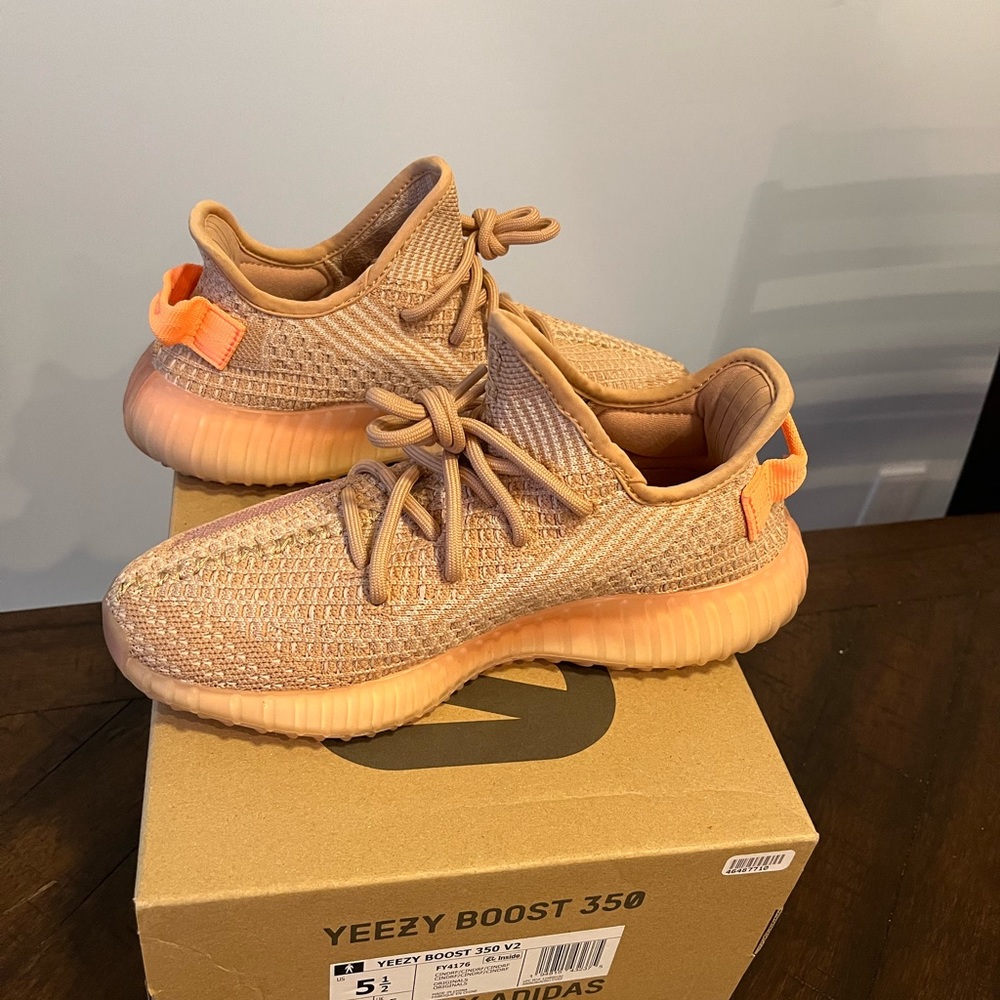 Yeezy 350 Clay Size 5.5